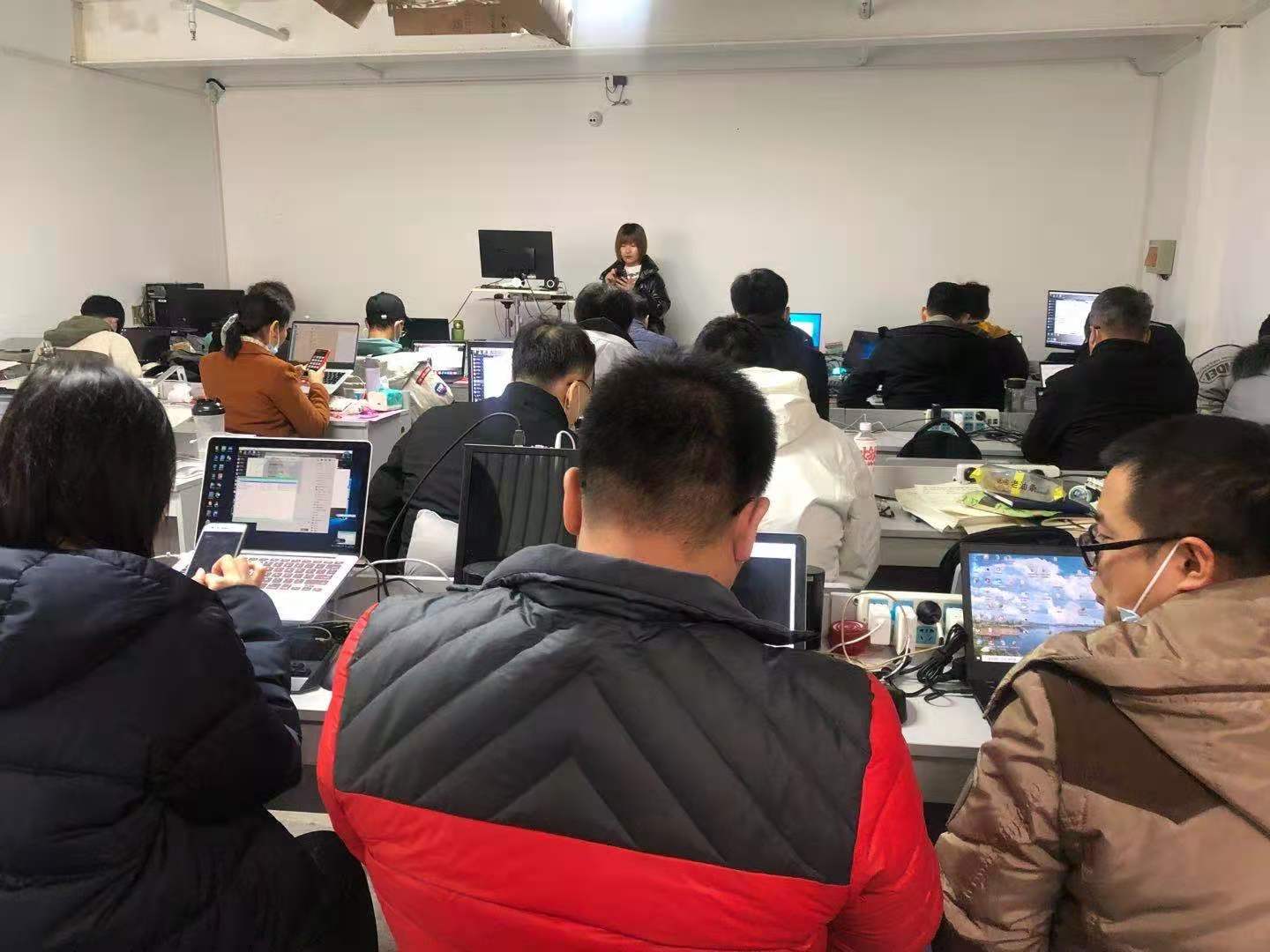 老男孩python自动化开发周末培训班30期开班前就绪