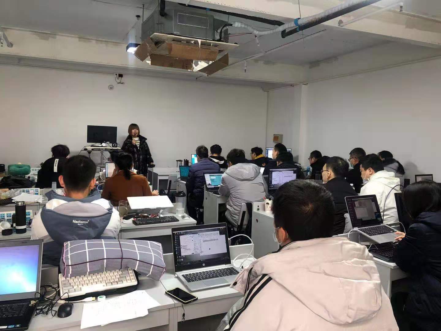 老男孩python培训30期周末班来办典礼，班主任讲话