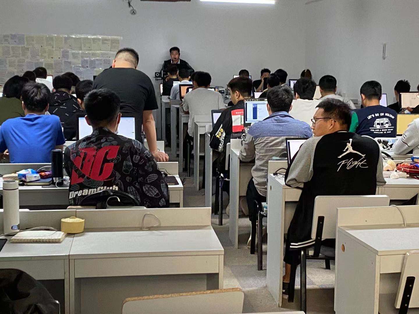 老男孩教育