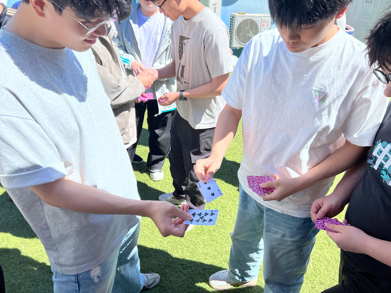 老男孩学员外出活动