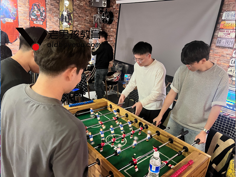 老男孩linux学员外出参加活动